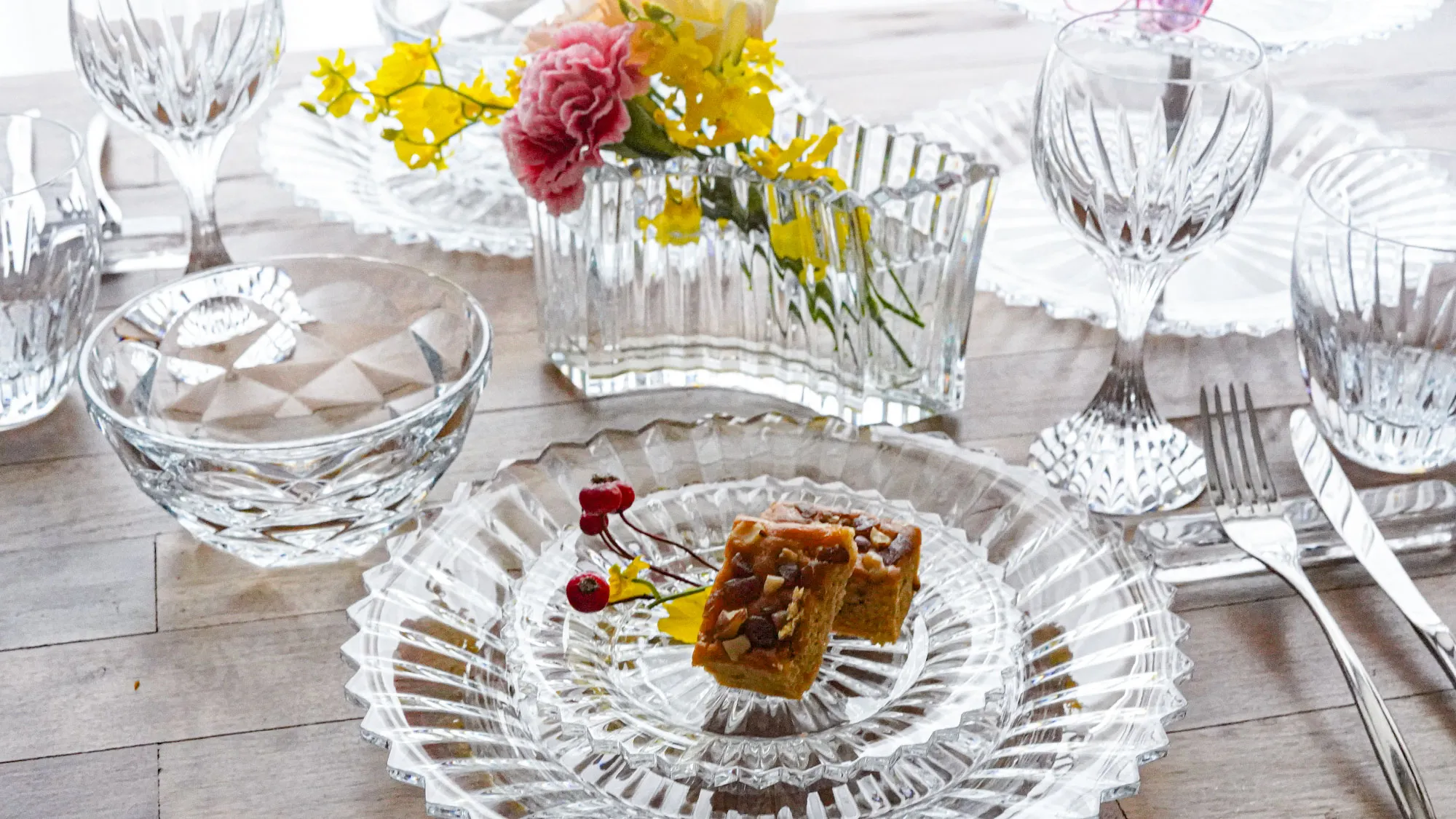 Baccarat クリスタルガラス プレート 約16cm クリスタルガラスの最高峰「バカラ」～人気グラス・プレート紹介