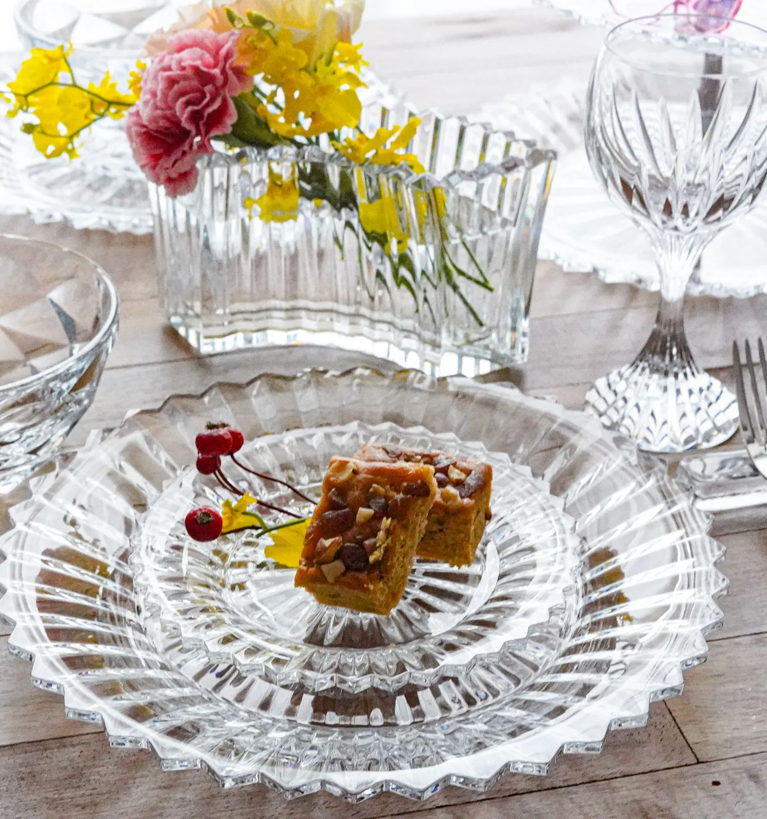 バカラ 花瓶 クリスタル フラワーベース Baccarat