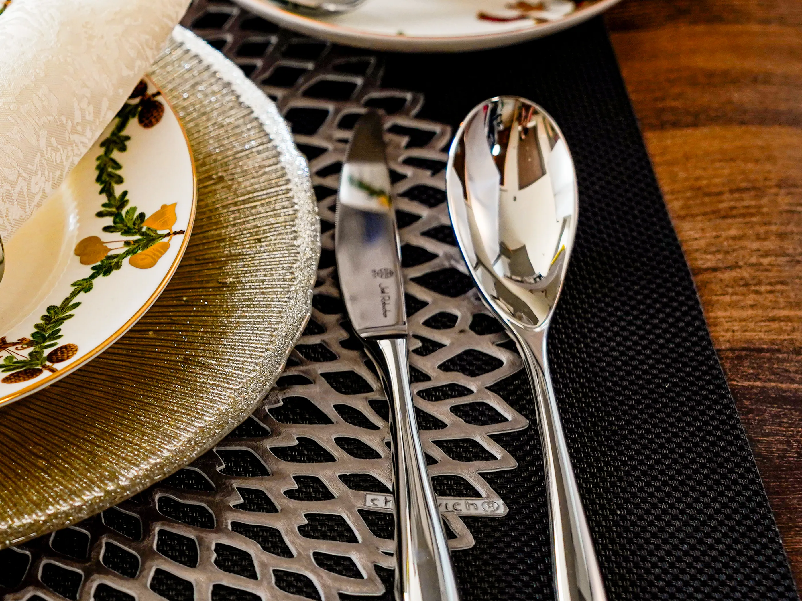 クリスマスのテーブルコーディネートの画像