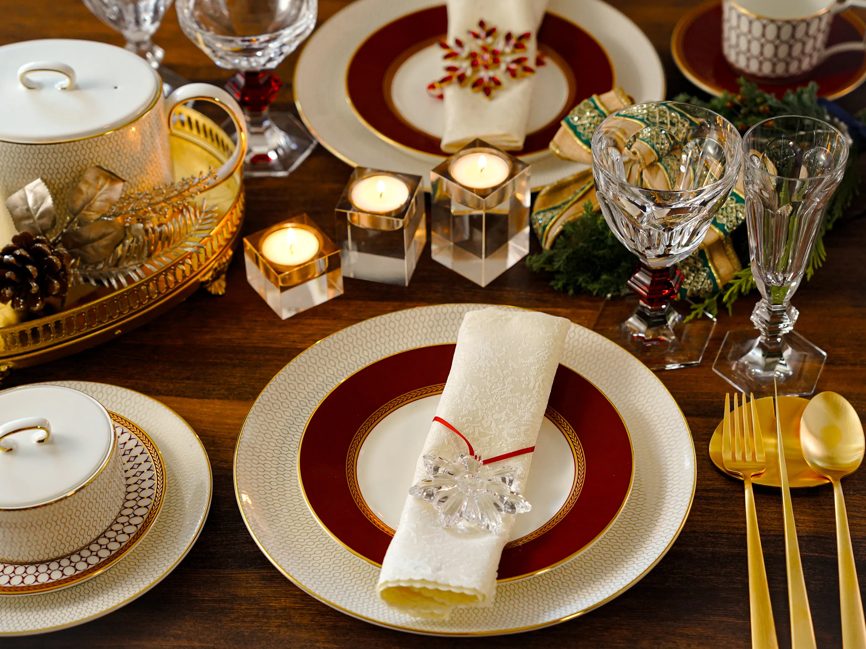 クリスマスのテーブルコーディネートの画像