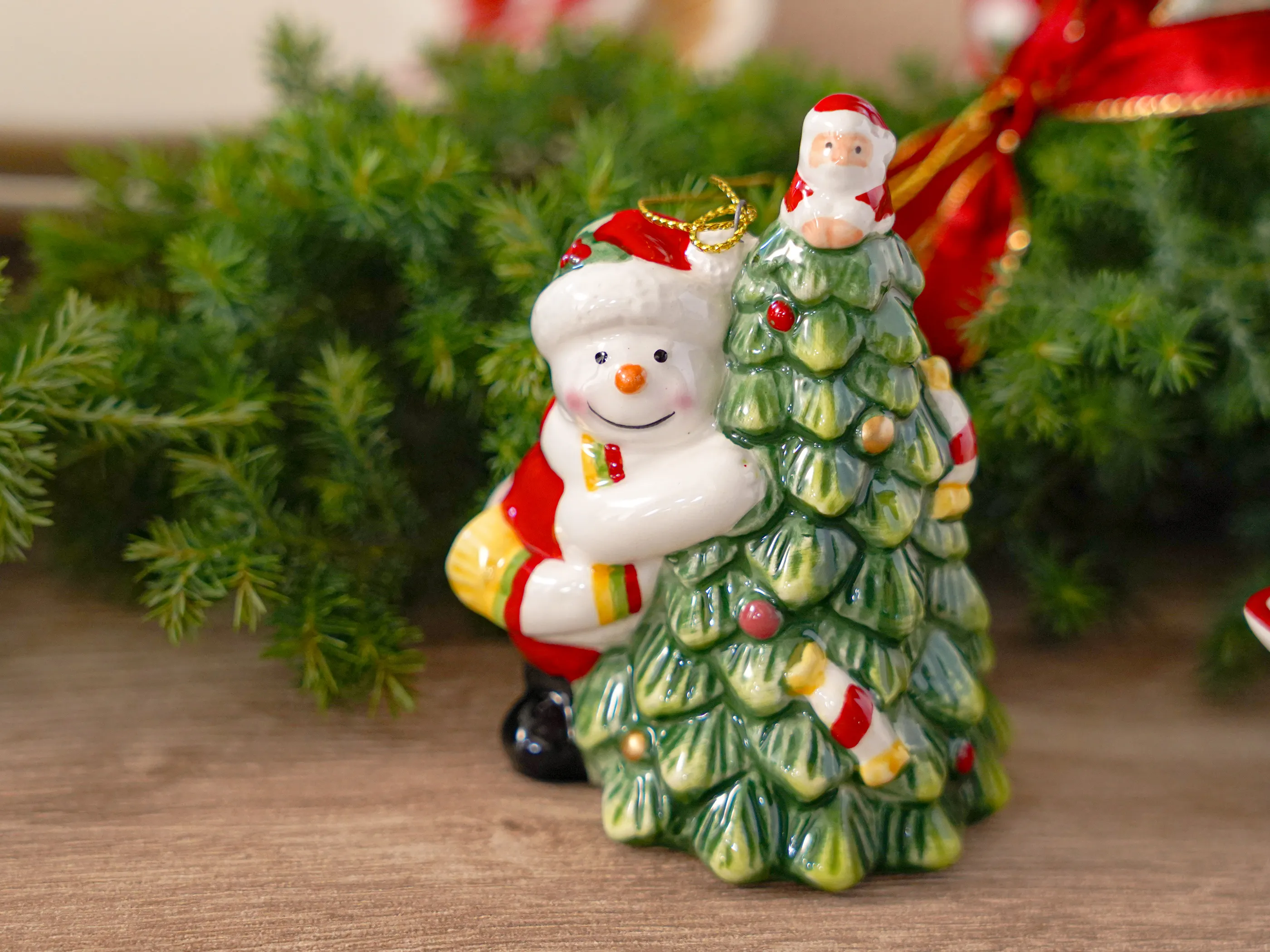 クリスマスのテーブルデコレーションの画像