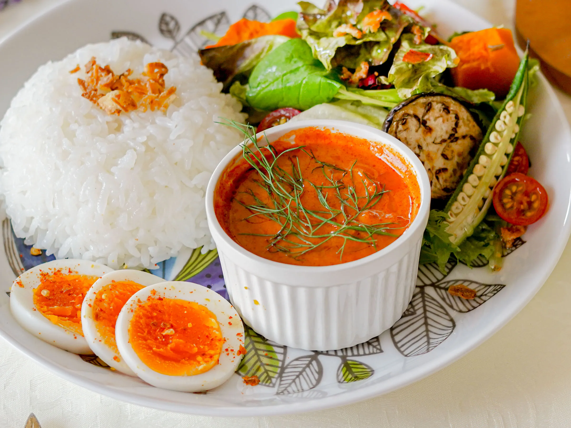 ブランド食器で楽しむ 「カレー皿 ＆ カレースプーン」 | ブランド洋食