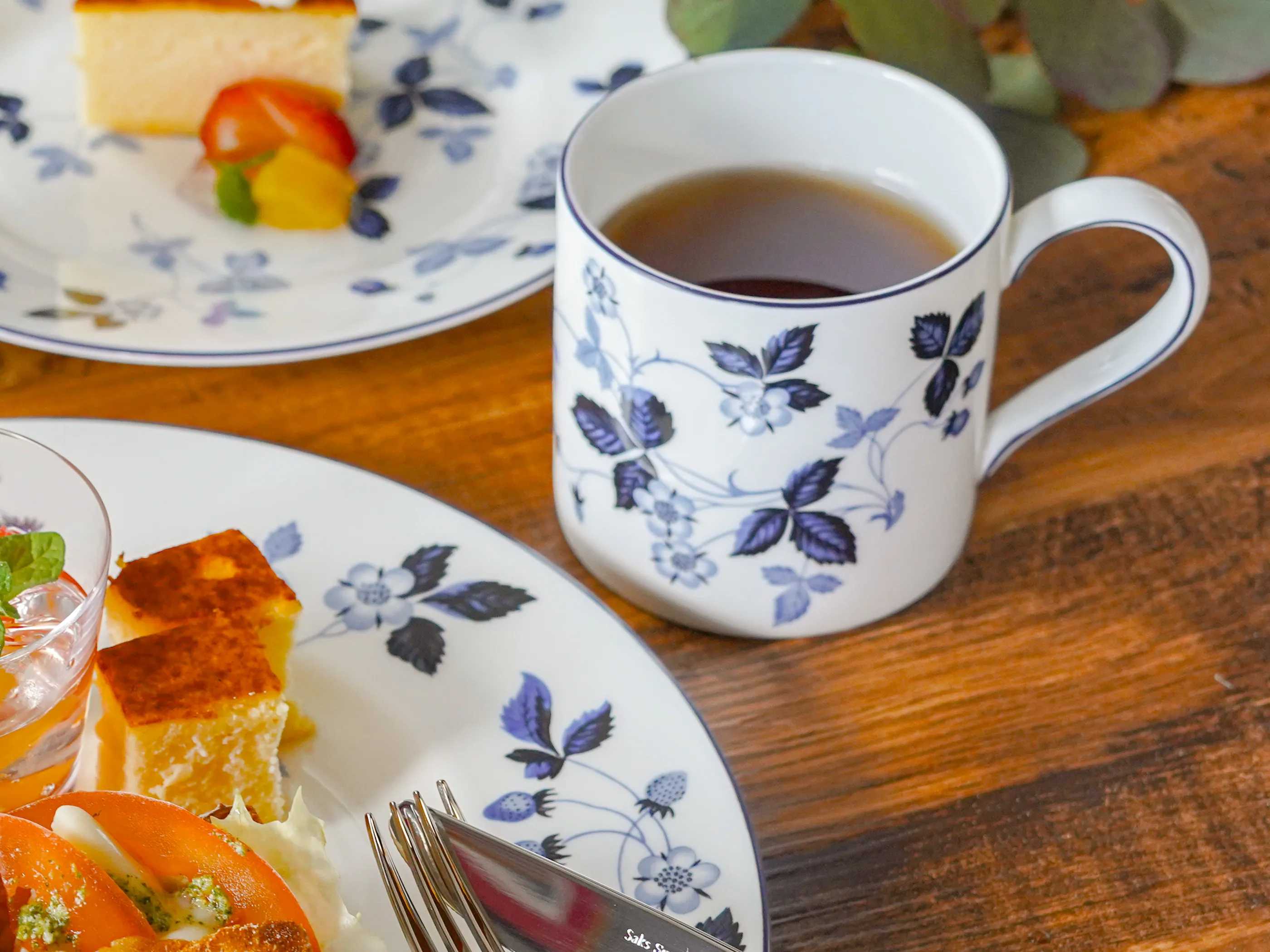 {p_name1}{p_name2short}