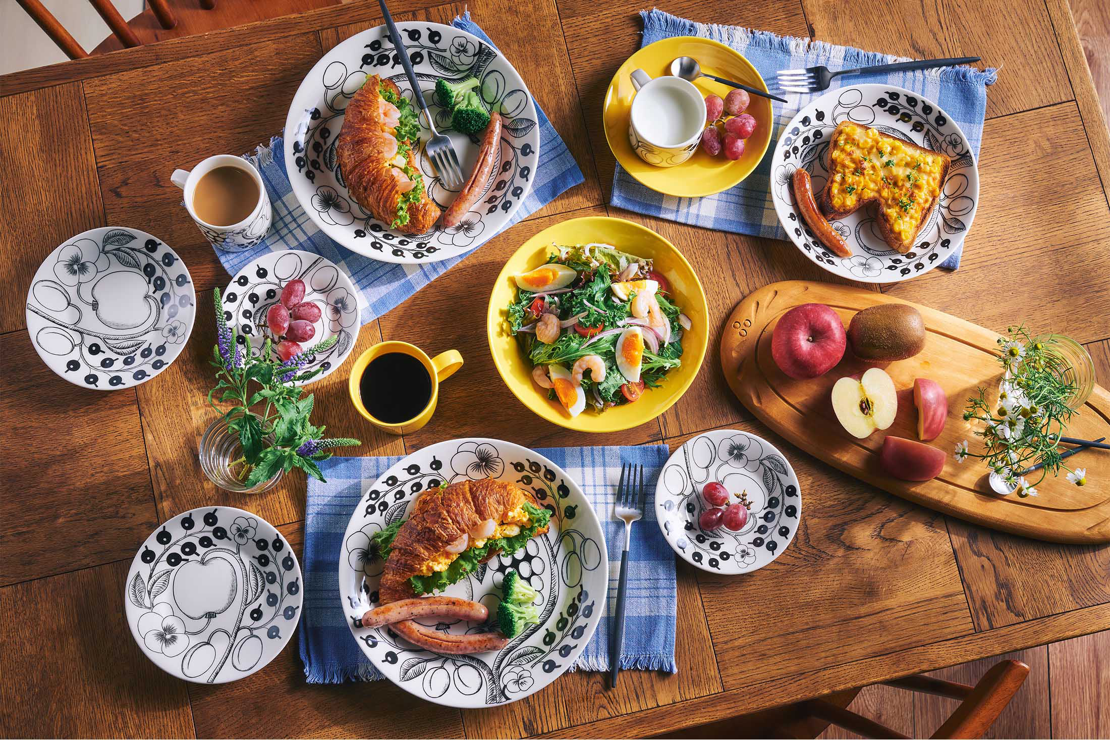 【3日間限定価格⭐︎】ブラックパラティッシ⭐︎アラビア アラビア Arabia ブラック パラティッシ ブラパラ カップ & ソーサー