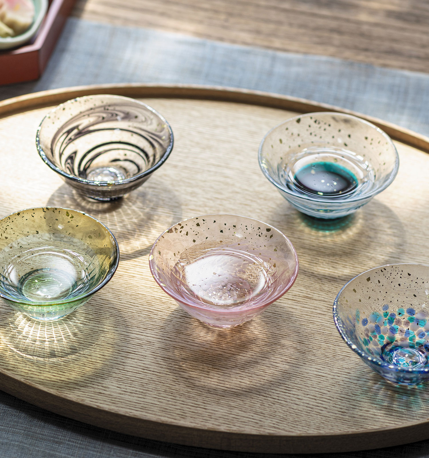 専門店が選ぶ、日本酒におすすめしたい形状別 「ぐい呑み ＆ おちょこ