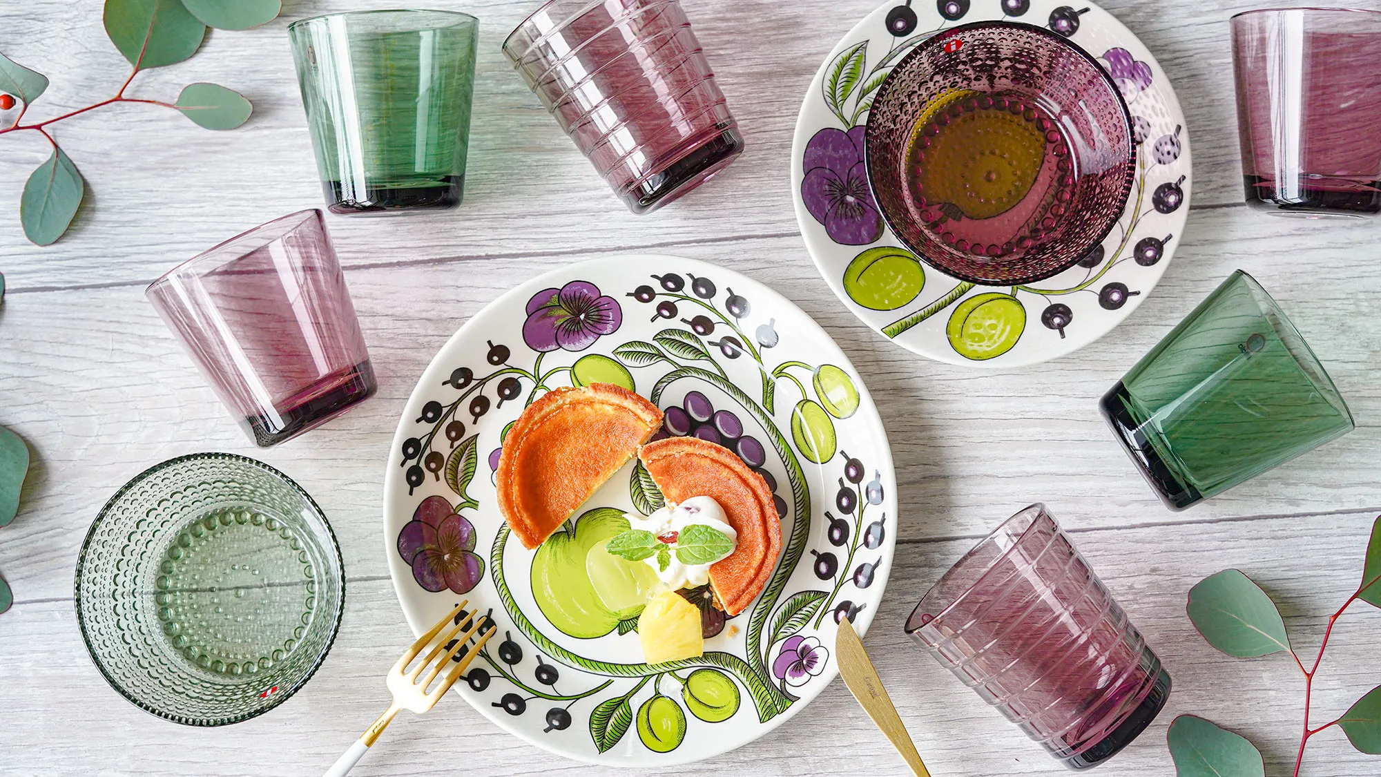 春のテーブル画像