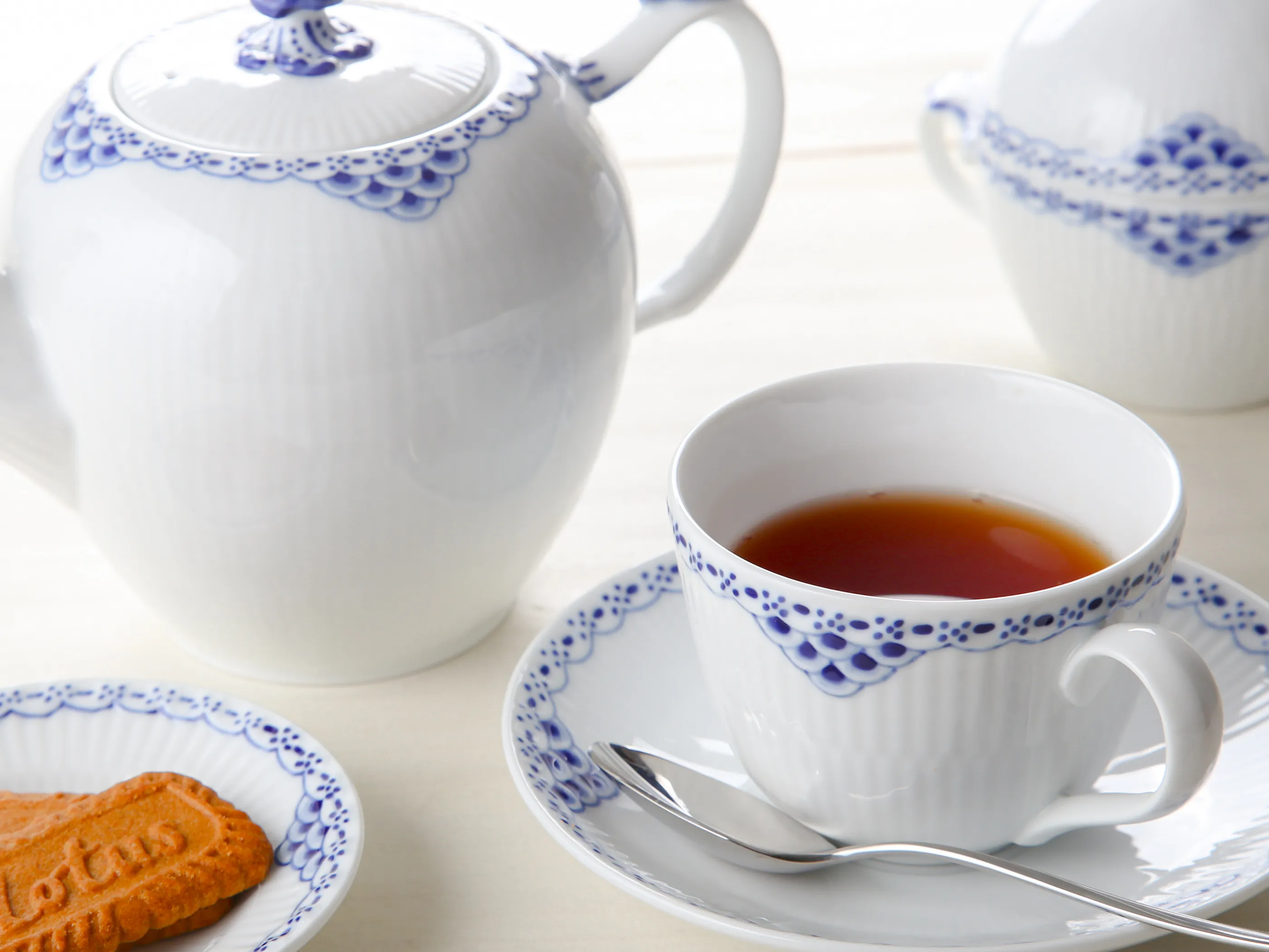 {p_name1}{p_name2short}