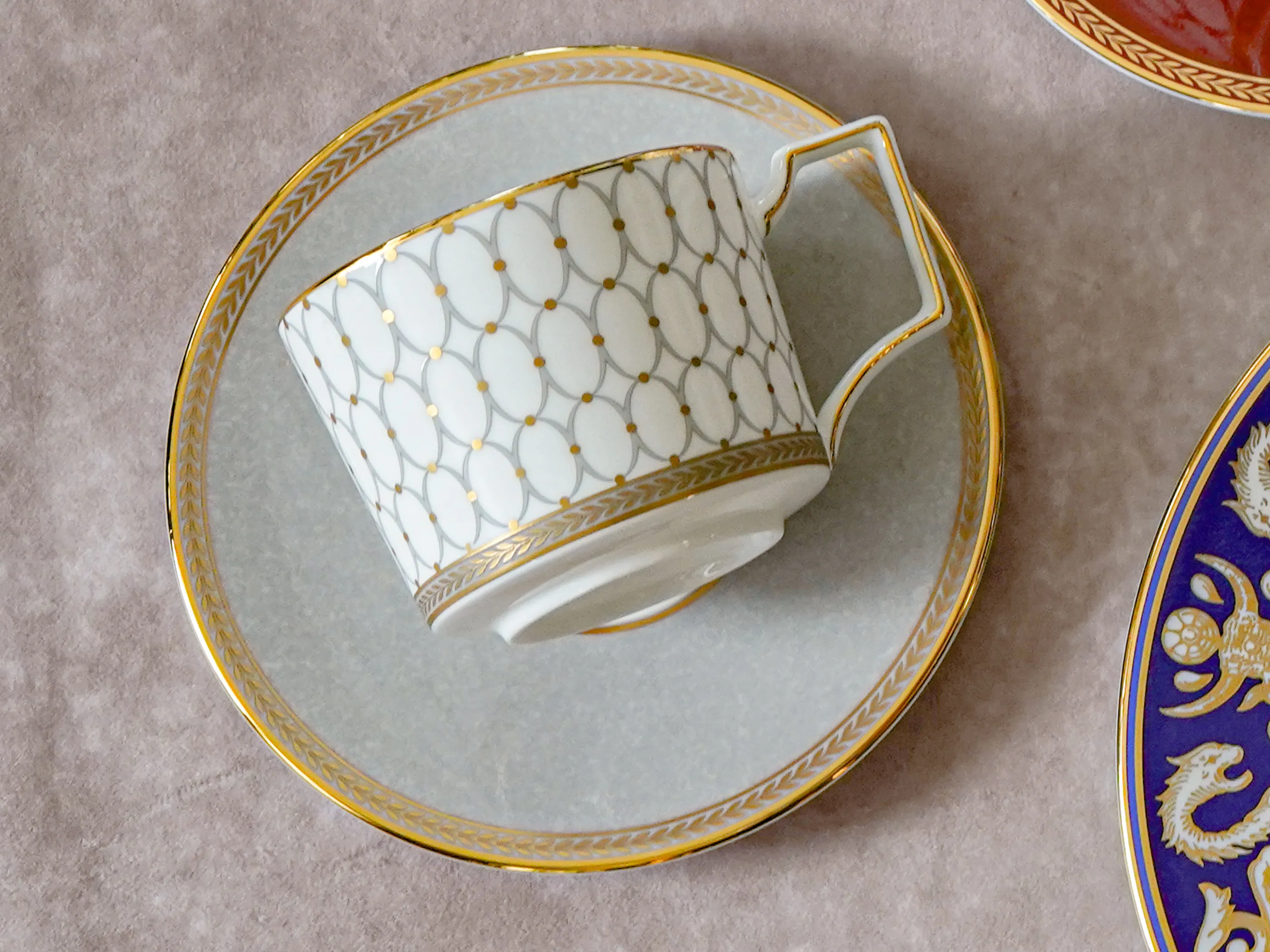 {p_name1}{p_name2short}