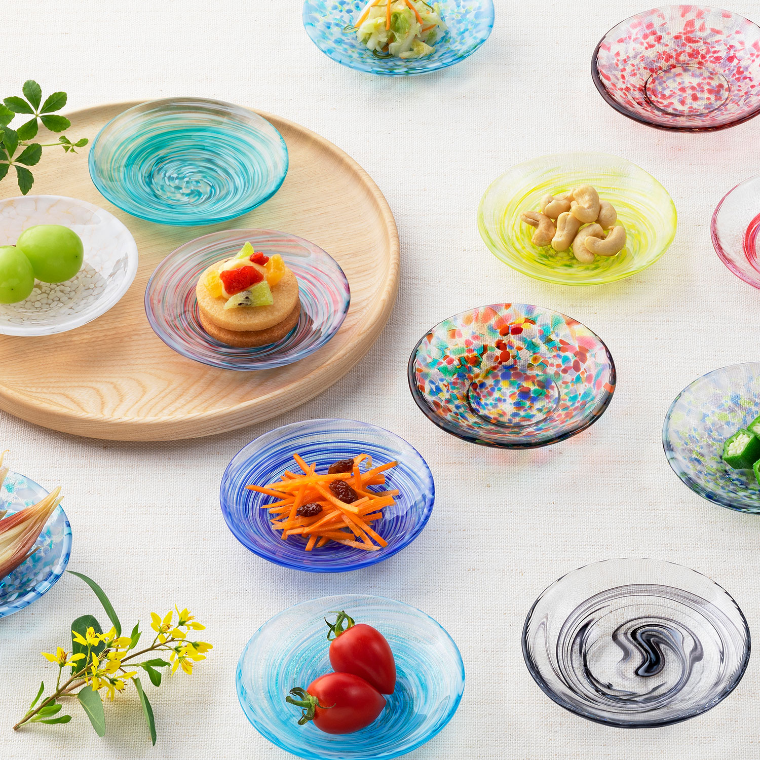 色色豆皿の画像