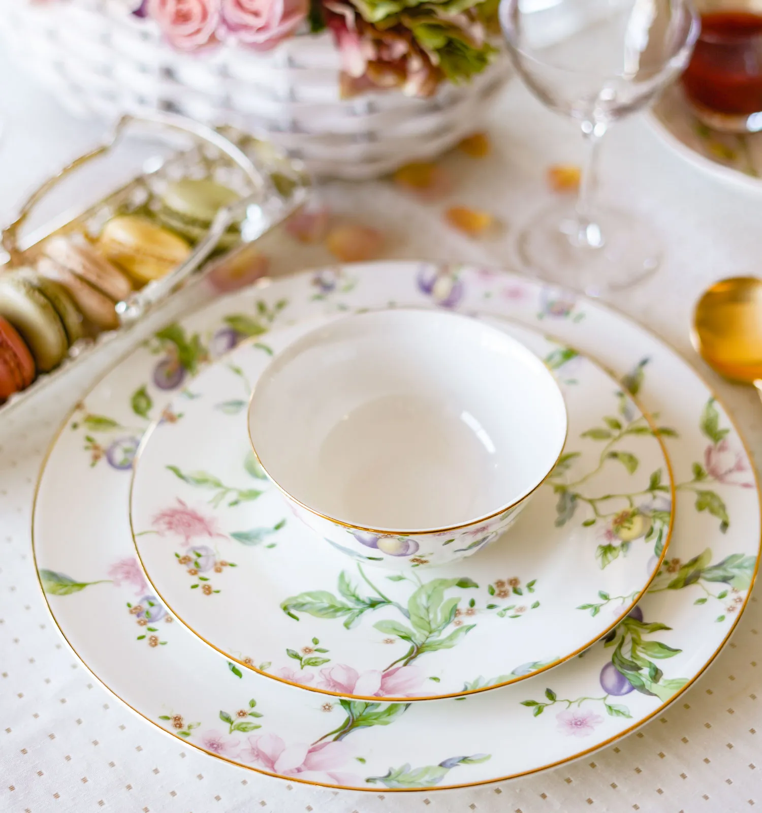 シリーズ別から選ぶ「ウェッジウッド」の美しい世界 | ブランド洋食器