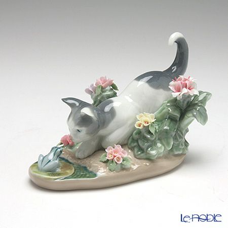 リヤドロ にらみあい 1442