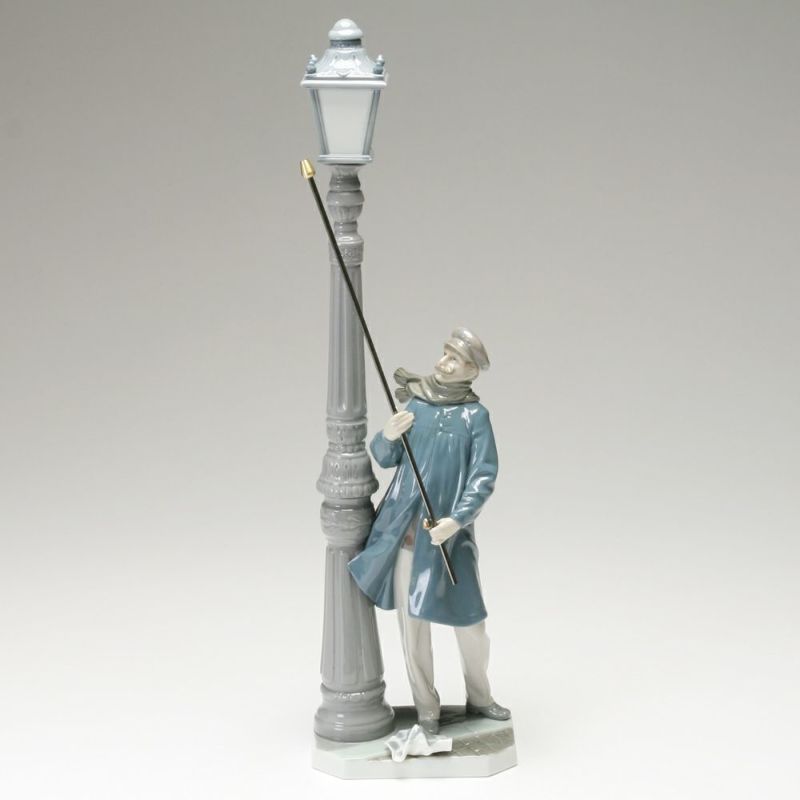 リヤドロ ガス灯 5205