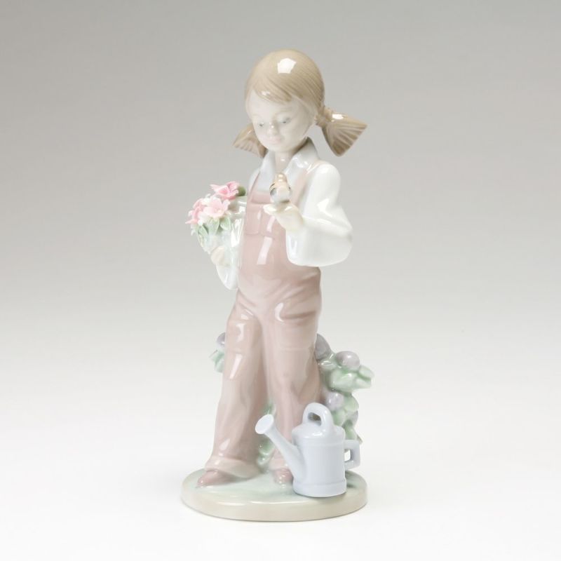 リヤドロ 小鳥と話す少女 05217 | ブランド洋食器専門店ル・ノーブル