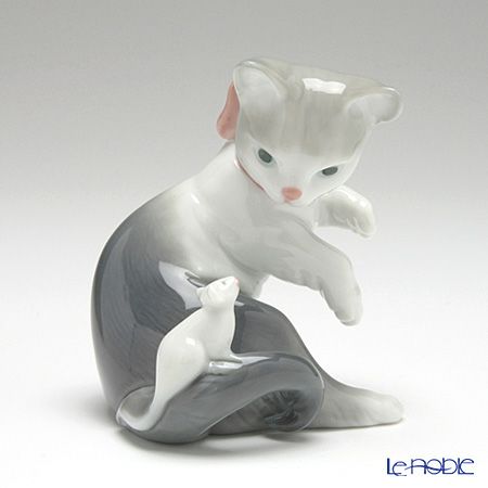 リヤドロ 驚いた仔猫ちゃん 05236