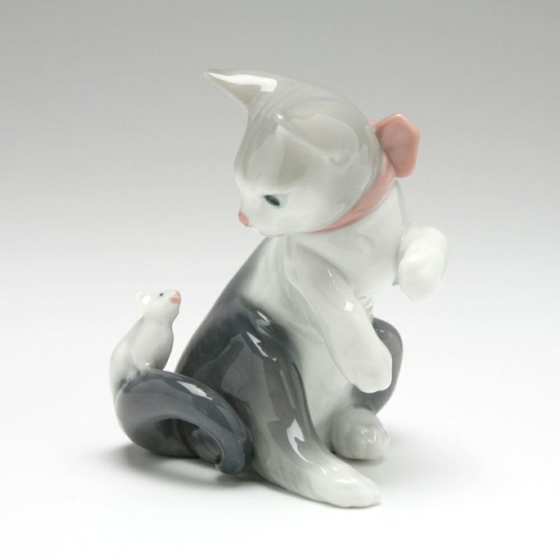 リヤドロ 驚いた仔猫ちゃん 05236