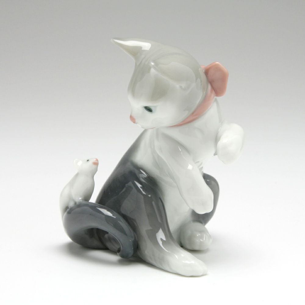 リヤドロ 驚いた仔猫ちゃん 05236