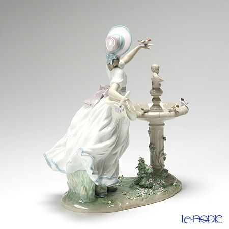 リヤドロ 春を告げる小鳥たち 06106