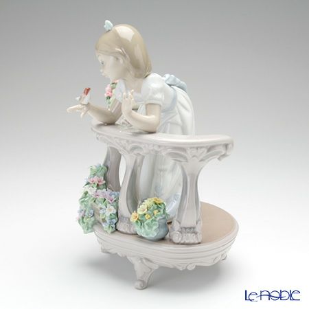 リヤドロ バルコニーの朝 06658