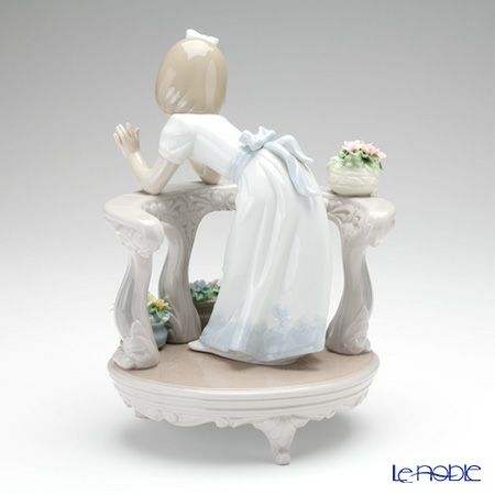 リヤドロ バルコニーの朝 06658