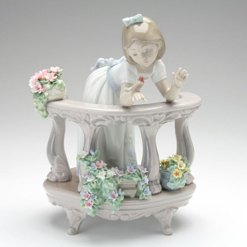 リヤドロ バルコニーの朝 06658