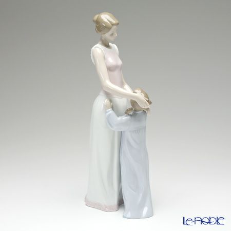 リヤドロ 大好きなママ 06771