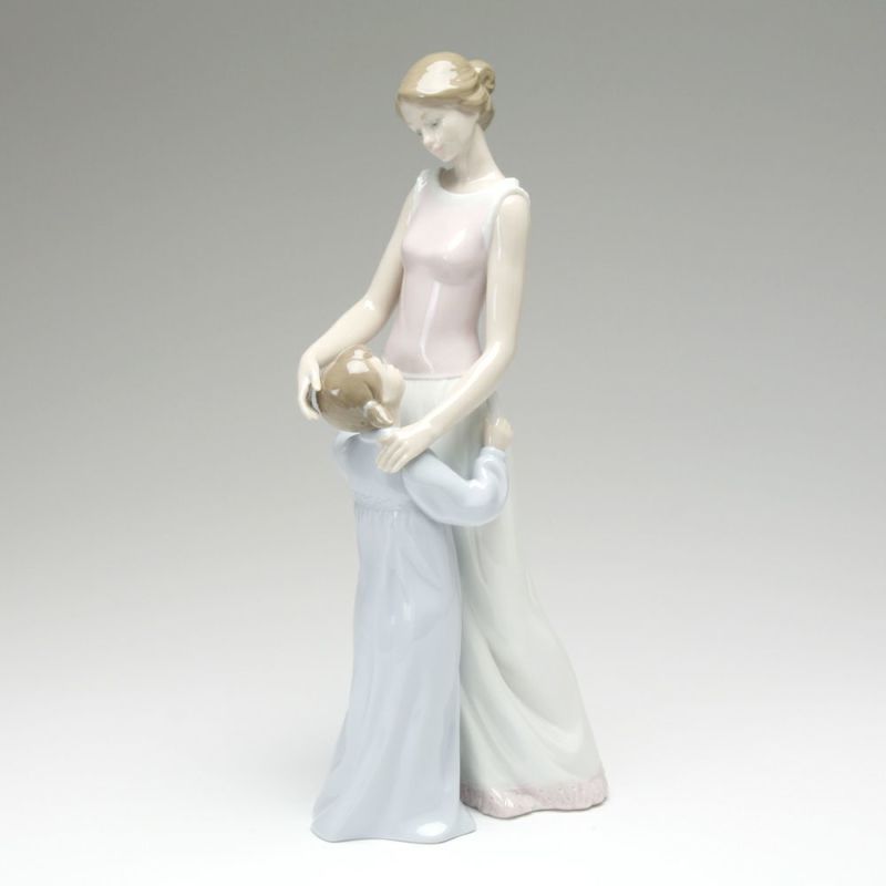 リヤドロ 大好きなママ 06771