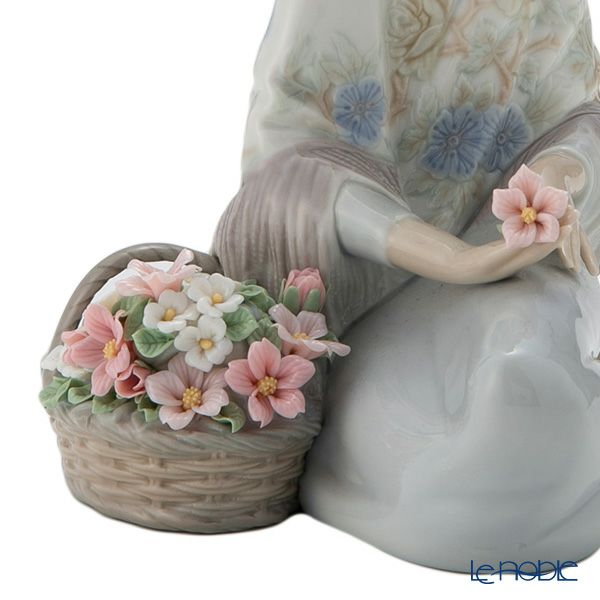 リヤドロ Flowers Song 07607（19×14cm） ミュージアムコレクション