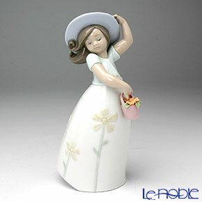 リヤドロ リトル・デイジー 8041