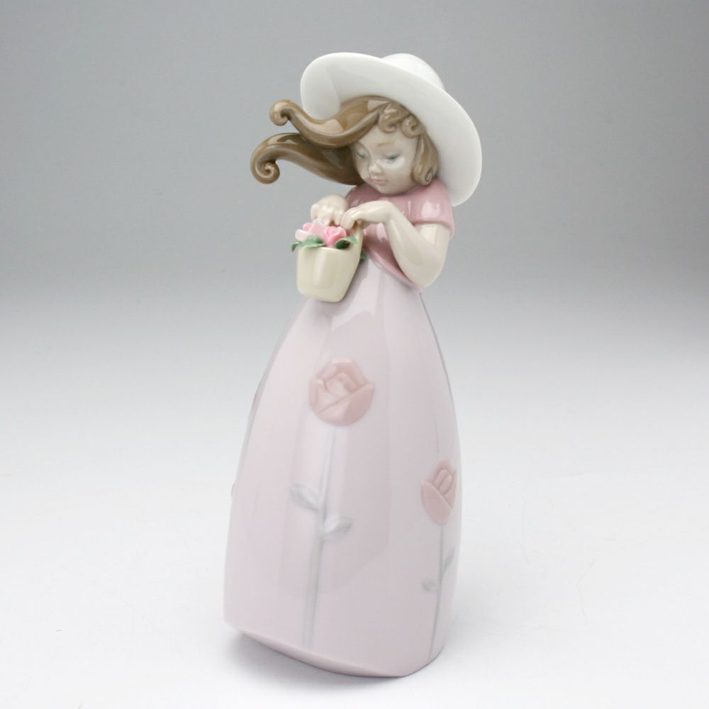 リヤドロ リトル・ローズ 8042