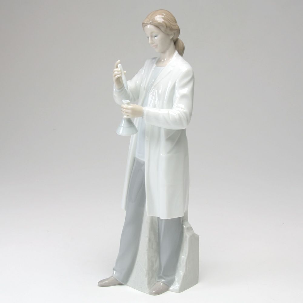 リヤドロ In the laboratory 8152