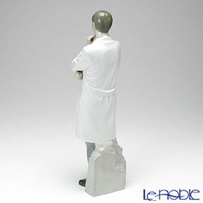 リヤドロ 優秀なドクター 08188