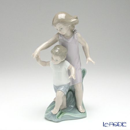 リヤドロ 一緒にいてあげるね 8214