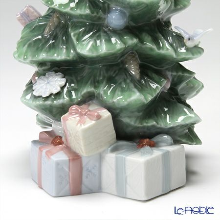 リヤドロ クリスマスの贈りもの （クリスマスツリー） 08220