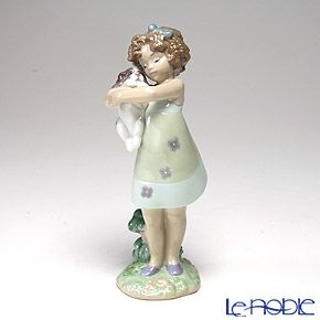 リヤドロ そっと抱きしめて 8241