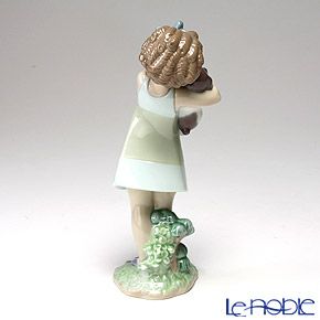 リヤドロ そっと抱きしめて 8241