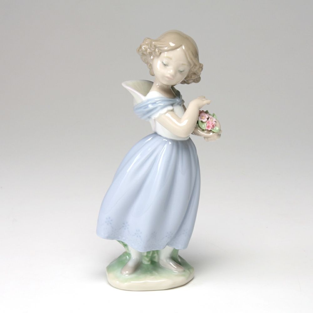 リヤドロ 光を浴びて 8247