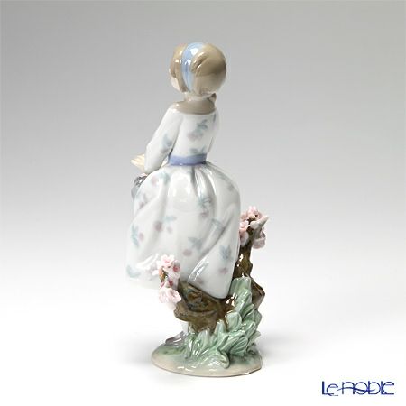 リヤドロ 桜並木をぬけて 8352