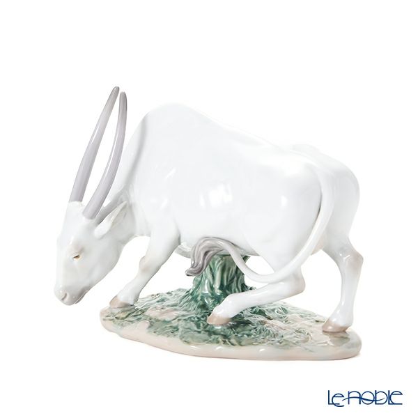 リヤドロ The Ox 08369 2021年 牛（丑） ／ 令和3年