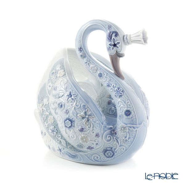 リヤドロ 白鳥姫 08410（26×27cm）