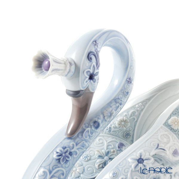 リヤドロ 白鳥姫 08410（26×27cm）