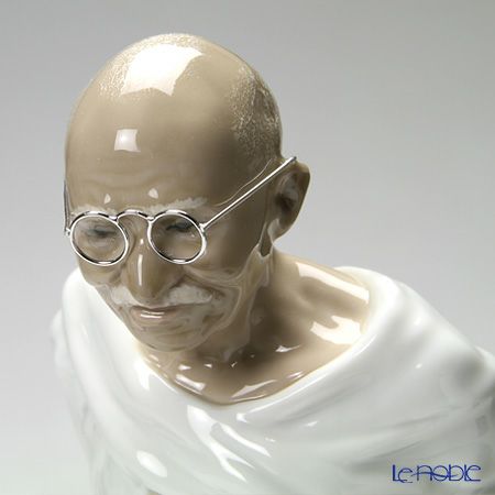 リヤドロ マハトマ・ガンジー 8417