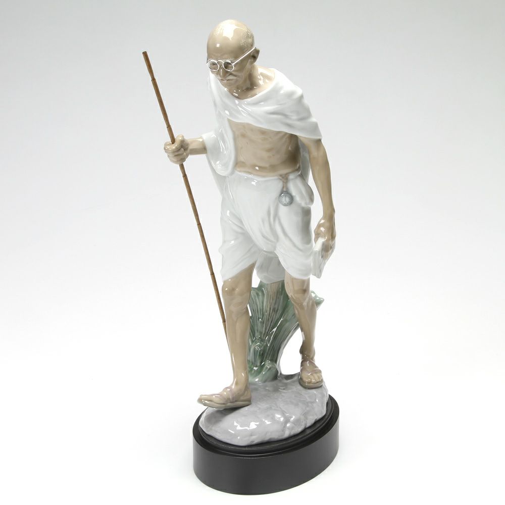 リヤドロ マハトマ・ガンジー 8417