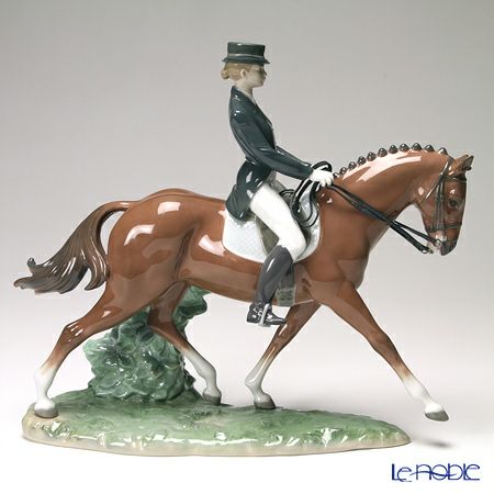 リヤドロ 凛と美しく 08418