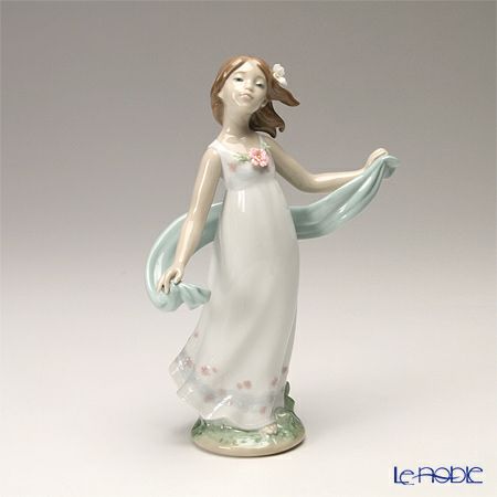 リヤドロ やわらかな風 8430