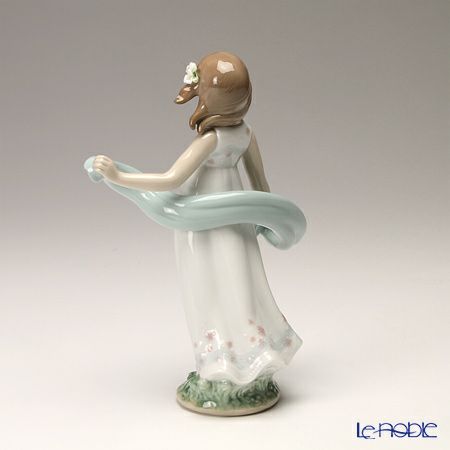 リヤドロ やわらかな風 8430