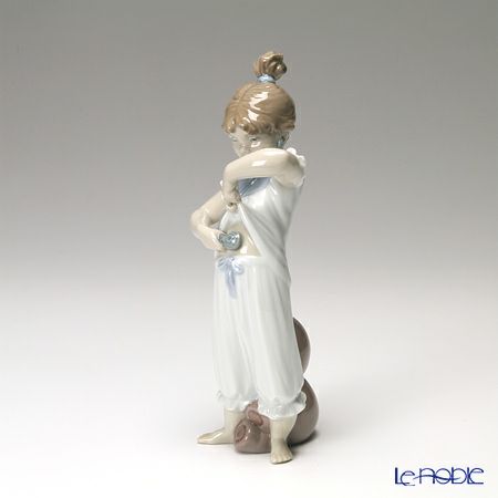 リヤドロ 何が聞こえるかな 8468