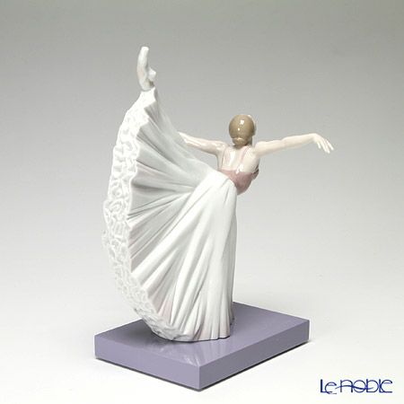 リヤドロ ジゼルのロマンス 8475