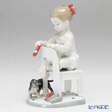 リヤドロ 隠しちゃだめよ（ミニチュアダックスフント） 8524