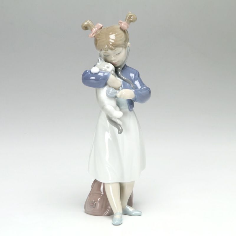 リヤドロ 具合はいかが? 8544