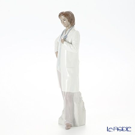 リヤドロ 微笑むドクター 8602
